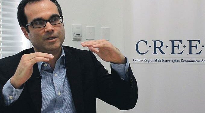 Economista Miguel Collado urge retomar discusión de  Pacto Fiscal