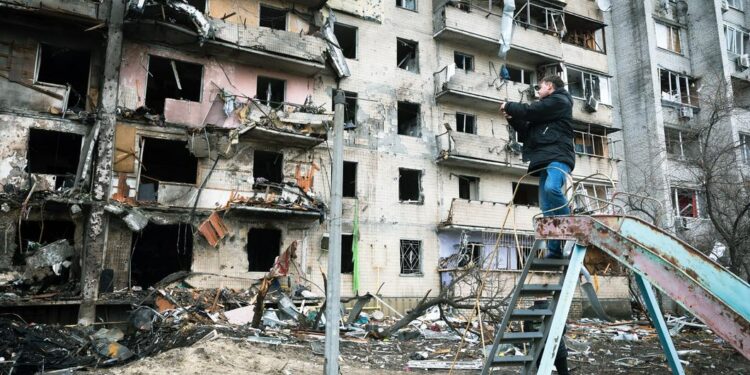 En Ucrania, detrás de la guerra llegará la pobreza