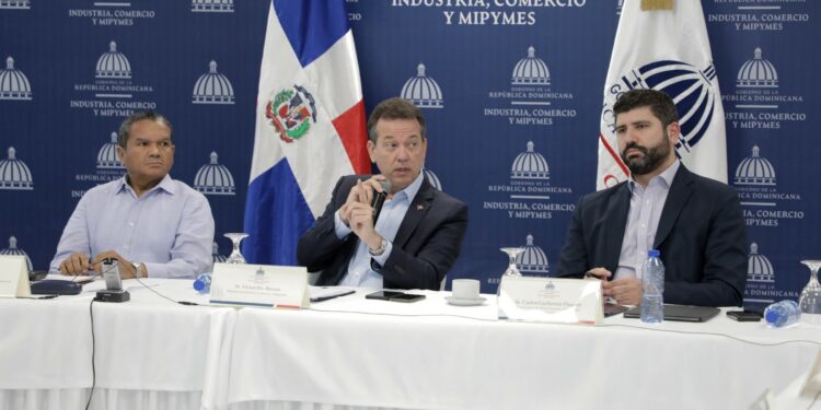 Aprueban instalación de 10 nuevas empresas en zonas francas