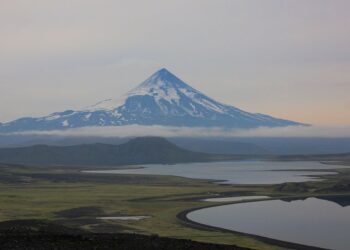 El agua determina la profundidad del magma