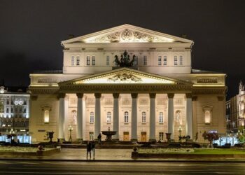 Primera bailarina rusa deja el Bolshoi tras rechazar invasión de Ucrania por su país