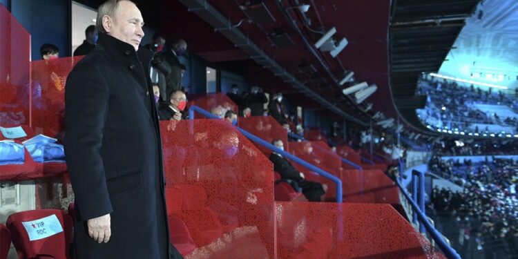 Putin va a macroconcierto en Moscú a defender la invasión a Ucrania