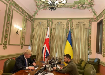 Boris Johnson se reúne por sorpresa con Zelenski en Kiev