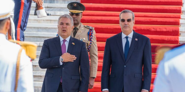 Abinader recibe a su homólogo de Colombia Iván Duque e inician agenda de trabajo