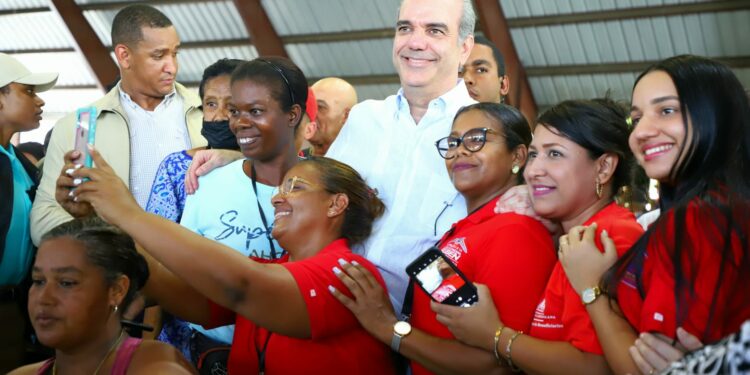 Gobierno ofrece balance de la visita de Abinader a la provincia Santo Domingo