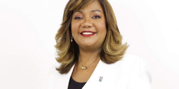 Amarilys Durán resalta papel de la mujer en últimos veinte años