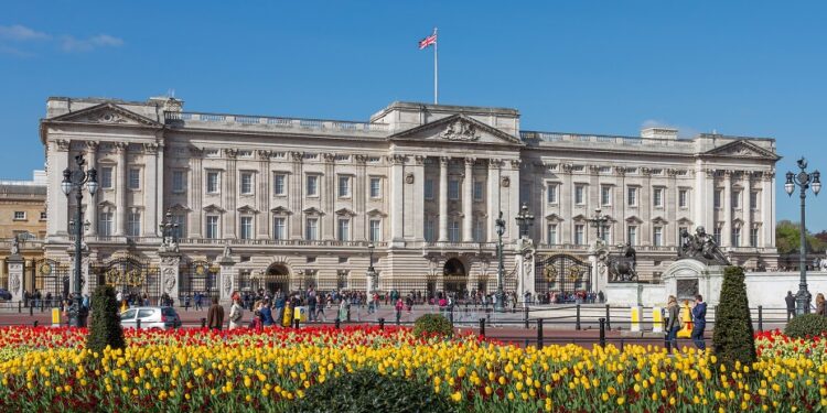 Frustran otro intento agresivo cerca del Palacio de Buckingham