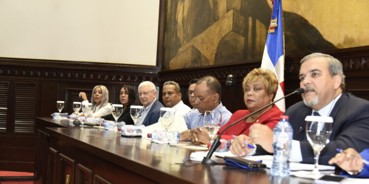 Diputados escuchan parecer de sectores sobre proyecto de ley de Código Electoral