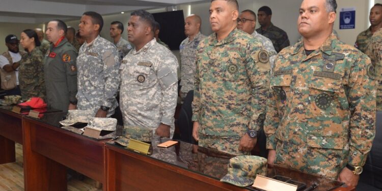 24 militares dominicanos reciben capacitación de EE.UU. y Colombia