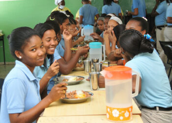 INABIE fija fecha límite de recepción de oferta para licitaciones de almuerzo escolar 