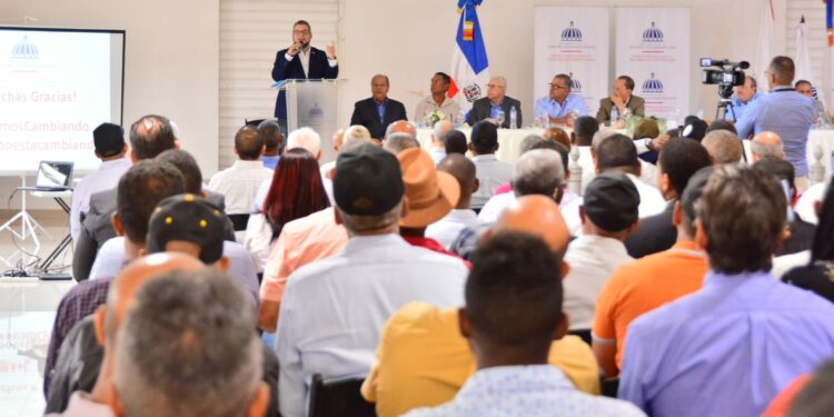 FEDA transformará los centros de acopio de los ganaderos.