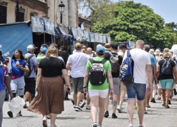 La FILSD 2022 supera escollos iniciales y cobra su esplendor con ofertas de libros y un intenso programa artístico y literario