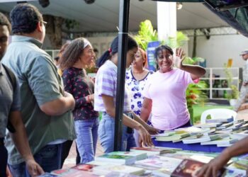 Feria del Libro con un jueves cargado de eventos culturales