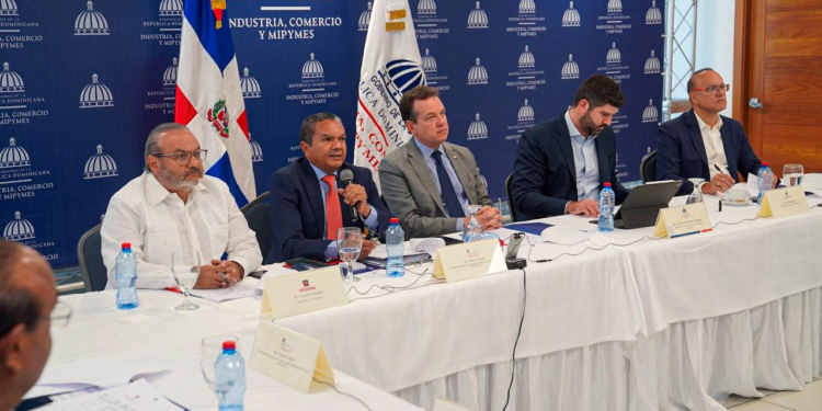 Aprueban instalación de 11 nuevas empresas en zonas francas 