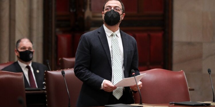 Los “home attendat” recibirán aumento de salario en New York