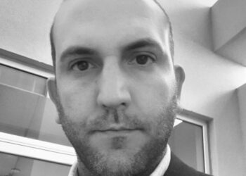 “Comprendiendo la cobardía del difamar”