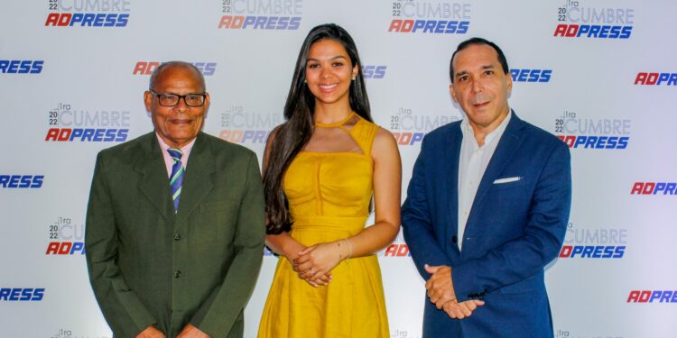 ADPRESS celebra cumbre con periodistas analizando perspectivas y oportunidades