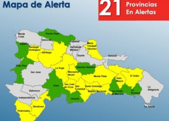 COE aumenta a 21 las provincias en alerta por vaguada afecta al país