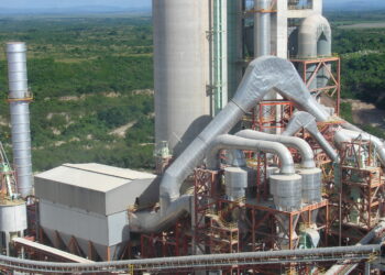 Atribuyen alzas precios del cemento a altos costos de energía y combustibles
