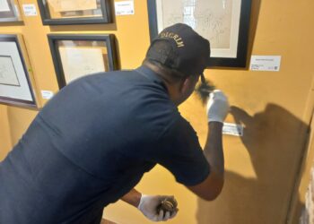 Policía asume investigación robo de un boceto pintor dominicano Iván Tovar,