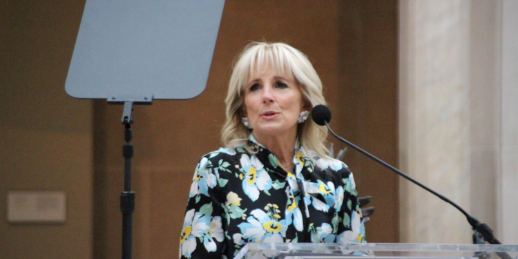 La primera dama de EEUU visita Ucrania por sorpresa