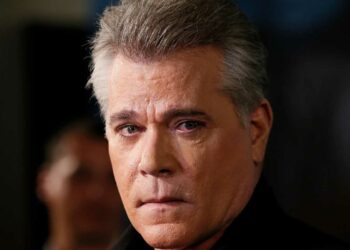Cuando falleció, el actor Ray Liotta estaba acompañado de su prometida, informa la Policía