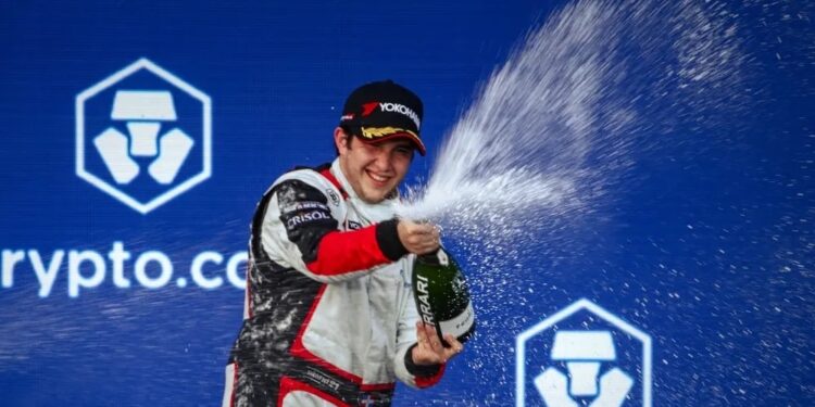 Doble victoria para el dominicano Jimmy Llibre en la Porsche Sprint Challenge en Miami