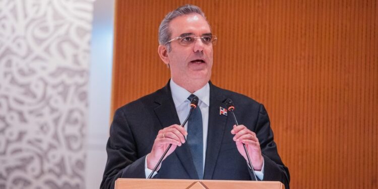 Presidente Abinader expone en Suiza experiencia de RD en contra del COVID-19 