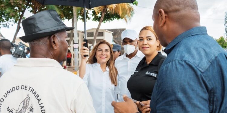 Cementerios de la capital completamente remozados en el Día de las madres