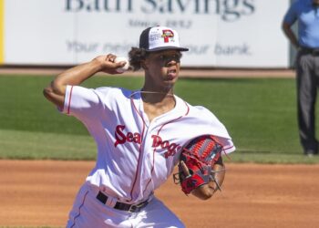 Bello lanza partido sin hit de siete entradas; Willy Adames dio dos jonrones