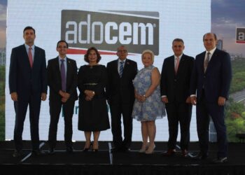 ADOCEM destaca capacidad industria cementera para enfrentar retos del mercado