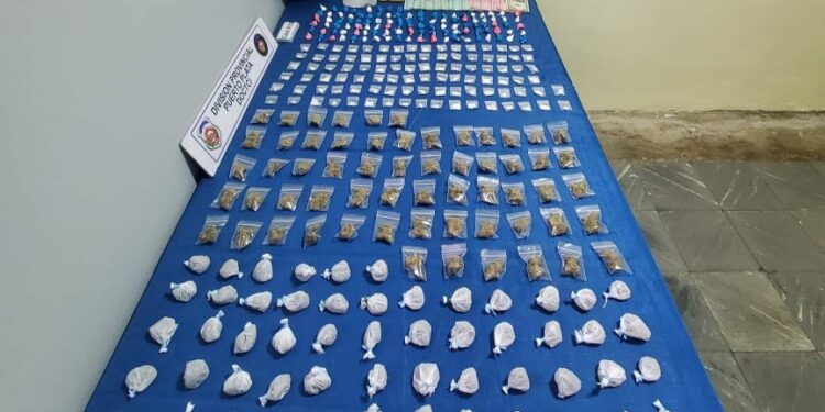 DNCD y MP detienen 435 personas y ocupan un cóctel de 70 mil gramos de drogas