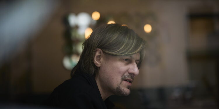 Nacho Vegas: "El rock and roll es más patriarcal que el reggaeton cuando habla de sexo"