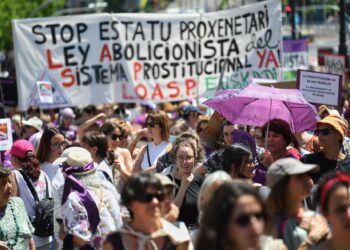 Feministas en Madrid piden sanciones contra puteros y proxenetas