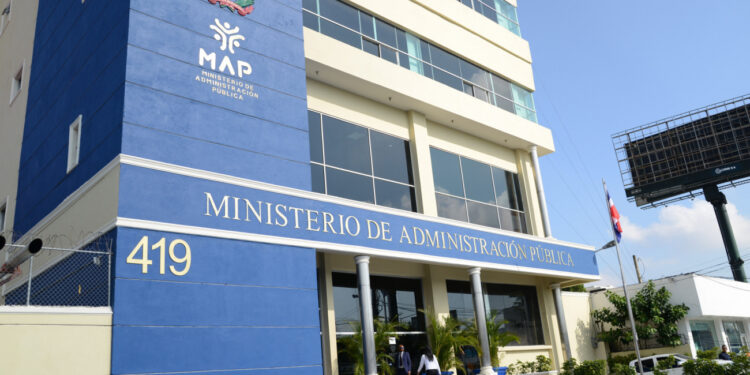 Gobierno anuncia más de 100 vacantes en Concurso de la Administración Pública