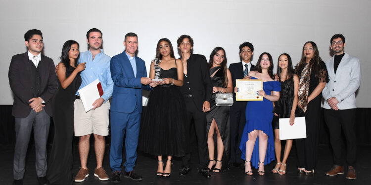 Realizan con éxito XIII Festival de Cine Loyola 2022 “De la Pluma al Cine” 