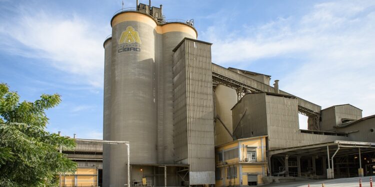 Cementos Cibao denuncia que individuos que no identifica obstaculizan sus operaciones