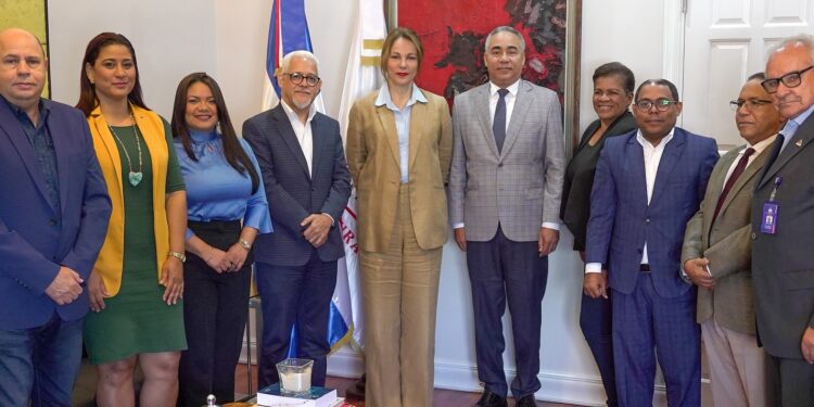 ADOPAE plantea urgencia de que sea modificada la ley del Ministerio de Cultura