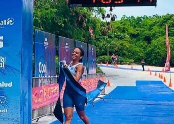 Dos dominicanos ganan oro en Triatlón Junior Punta Cana 2022