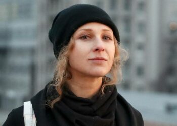 La integrante de Pussy Riot Lucy Stein, en busca y captura en Rusia