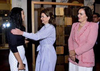 Estudiantes del INTEC diseñan más de 120 productos industriales