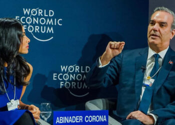 Destacan éxito del turismo de RD despierta interés en Davos