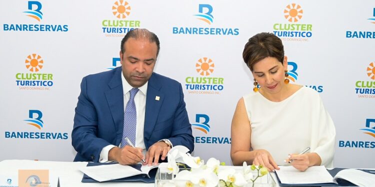 Banreservas y el Clúster Turístico de SD impulsarán el desarrollo del turismo