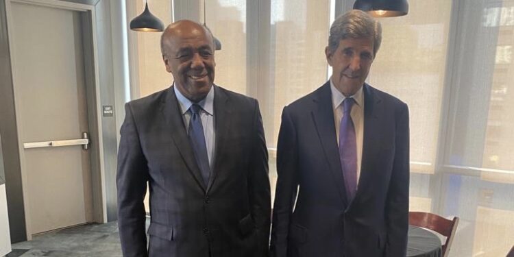 Ministro de Energía y Minas participa en la IX Cumbre de Las Américas