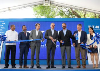 Inauguran Centro de Innovación de la zona franca Eaton Corporation DR