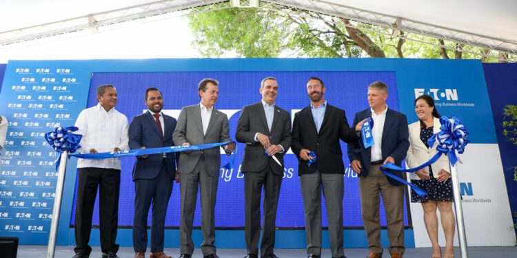 Inauguran Centro de Innovación de la zona franca Eaton Corporation DR