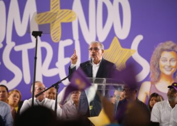 Danilo acusa al Gobierno de abandonar políticas de seguridad