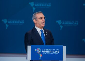 Abinader en Cumbre de Las Américas: ”RD no puede cargas sola con problemas de Haití”