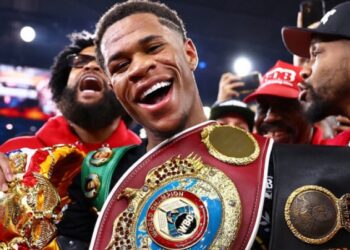 En deslucida pelea Devin Haney vence a Kambosos en su casa