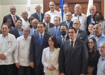 Mesa del Diálogo Nacional acoge propuestas PRD sobre reforma al Sector Salud